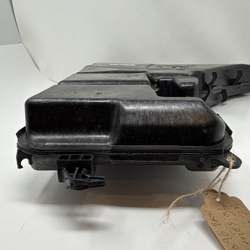 2023 2025 BMW G60 5 Series WINDSHIELD WIPER WASHER RESERVOIR TANK OEM 7011096 - Picture 8 of 18