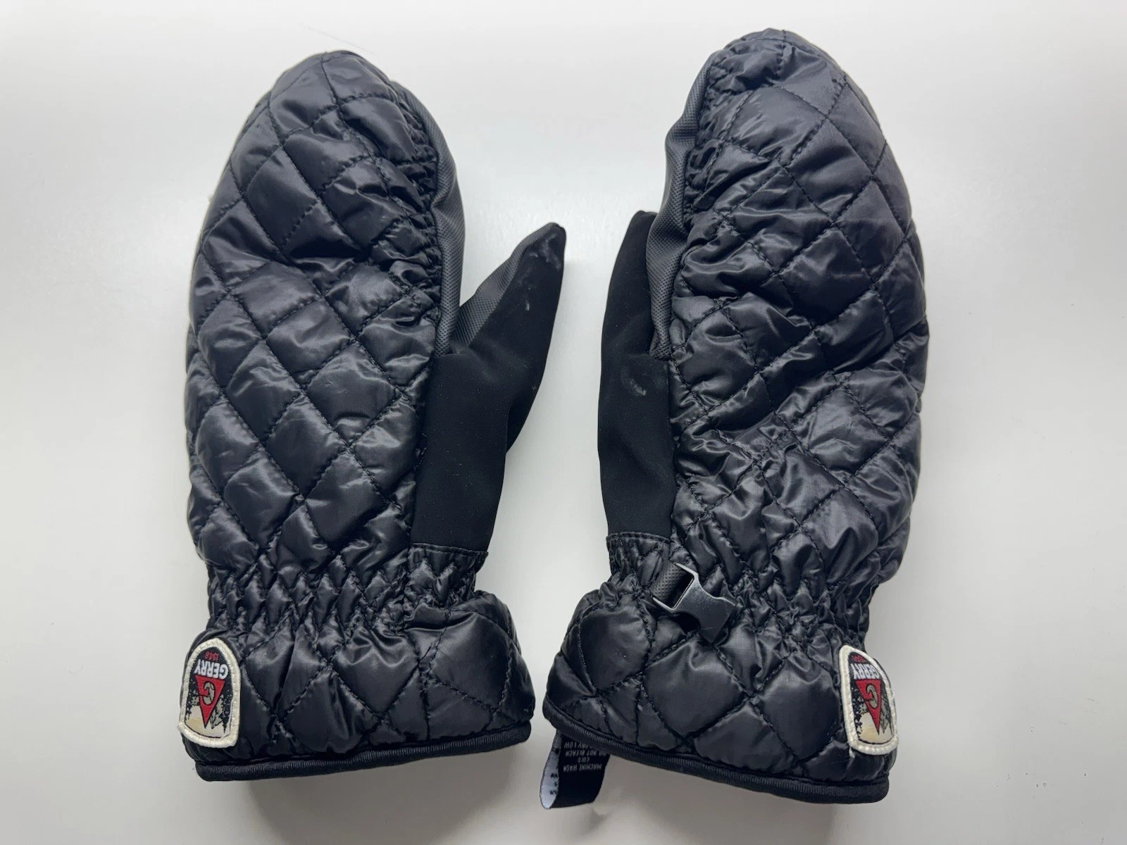 Gerry Cold Snow Mittens Gloves Quilted Womens Size M/L Black Waterproof