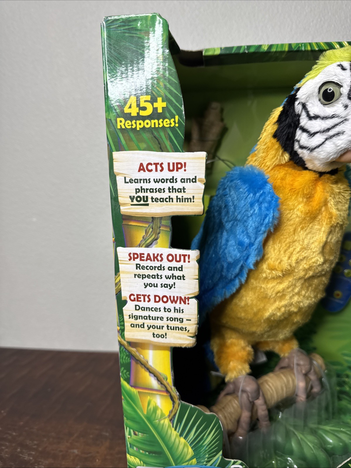 NEW FurReal Friends Squawkers McCaw Remote Controlled Interactive Parrot VIDEO