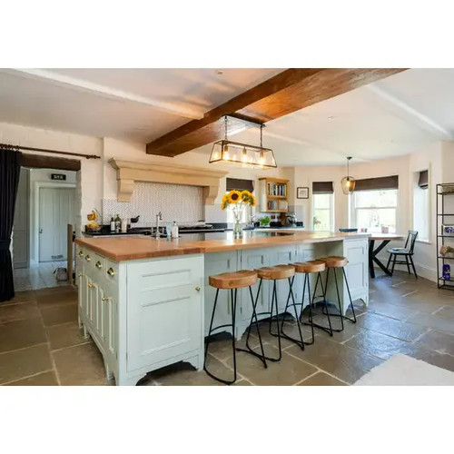 Approved Used In Frame Kitchen, Raised & Fielded, Large Island - Picture 2 of 24
