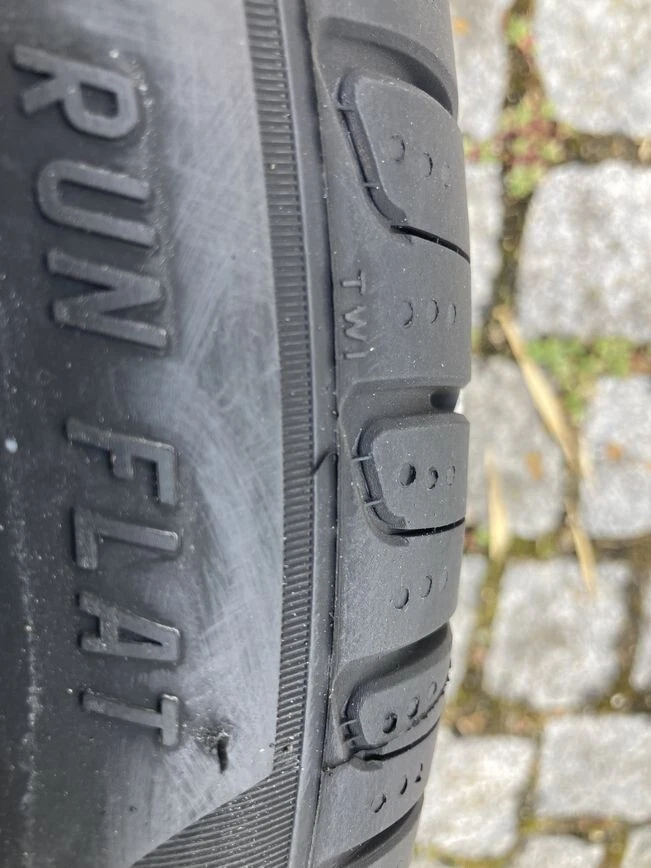 1x Sommerreifen 275/35 R19 100Y XL Pirelli Cinturato P7 (*) Runflat DOT23/23 - Bild 3 von 3