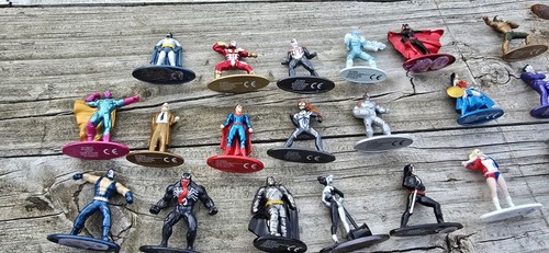 Jada Toys Marvel Avengers Nano Metalfigs Die-cast Metal 21 Piece Batman Joker - Picture 7 of 8