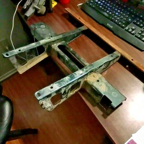 Polaris Sportsman 500 ATP Rear Box Subframe 1013839-067 Used Fits 2004-2005 - Bild 2 von 2
