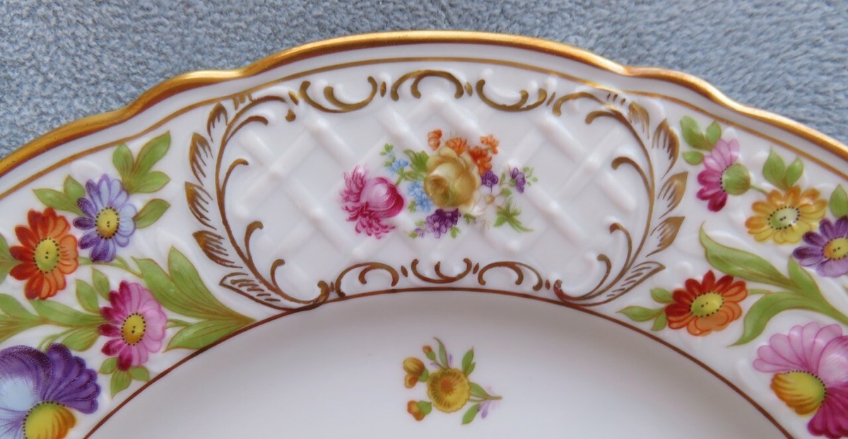 Bavaria Schumann Empress Dresden Flowers Large Dinner Plate 11