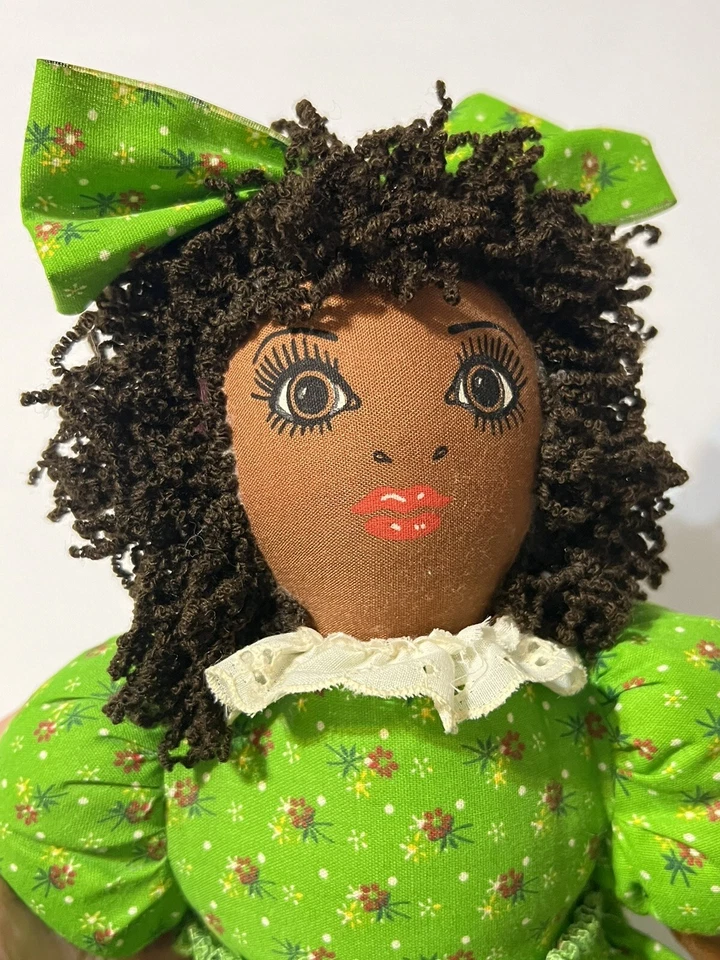 "Muñeca de trapo Calico Critters de colección cuidador de estante 15"" afroamericana" Foto 4 de 4