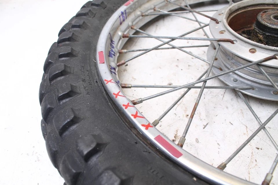 Llanta delantera Honda XL70 Trail 90 CT90 OEM 44601-107-770 1,40x16 doblada dañada Foto 3 de 4