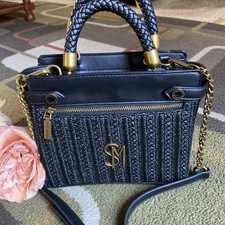 NWOT Steve Madden Bhaymann Hand Bag Black Gold Crossbody Strap Classy Chic 