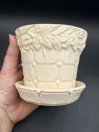 Vintage McCoy Pottery Leaf & Quilted Rose Diamond Windowpane Flower Pot White 4"