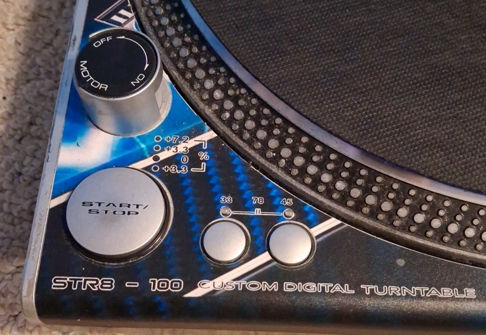 Stanton Str8-100 DJ Turntable W/ Needle Club Bar Tavern Gig Disc