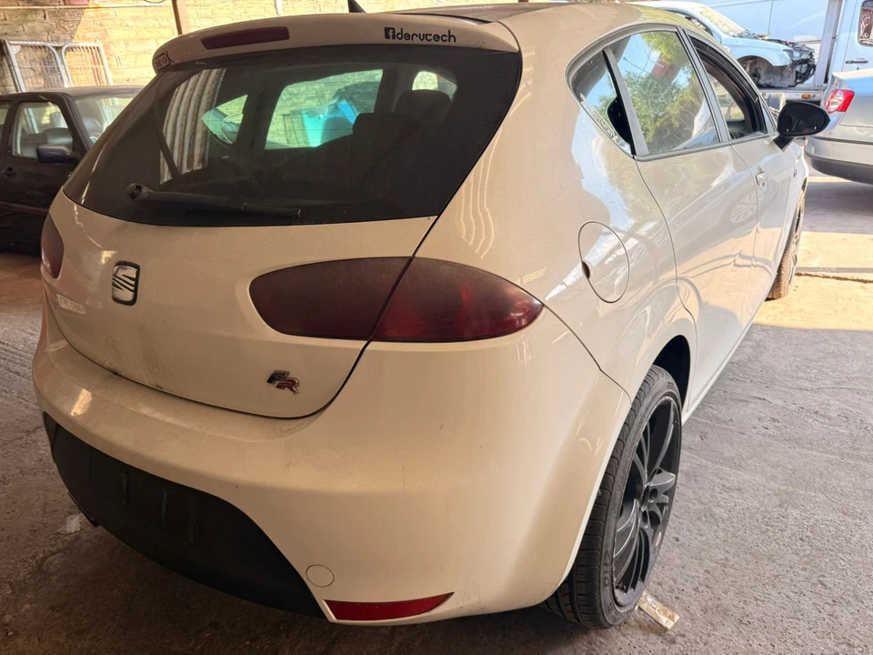 LUZ INTERIOR SEAT LEON FR MK2 2009-2012 5P0947105 Foto 4 de 4