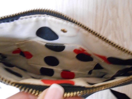 BOLSO BANDOLERA KATE SPADE NUEVA YORK ~ Cuero Negro ~ LOGOTIPO ~ CREMALLERA ~ BOLSO BANDOLERA ~ COMO NUEVO - Imagen 6 de 17