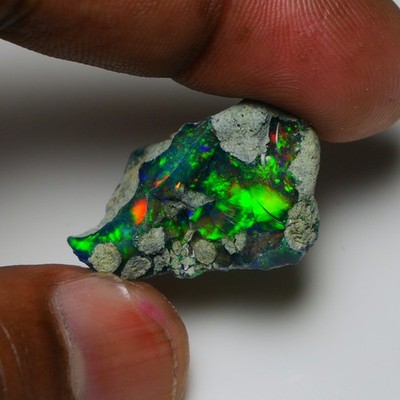 Echter 20,50 ct hochwertiger schwarzer Opal rau natürlicher äthiopischer Welo...