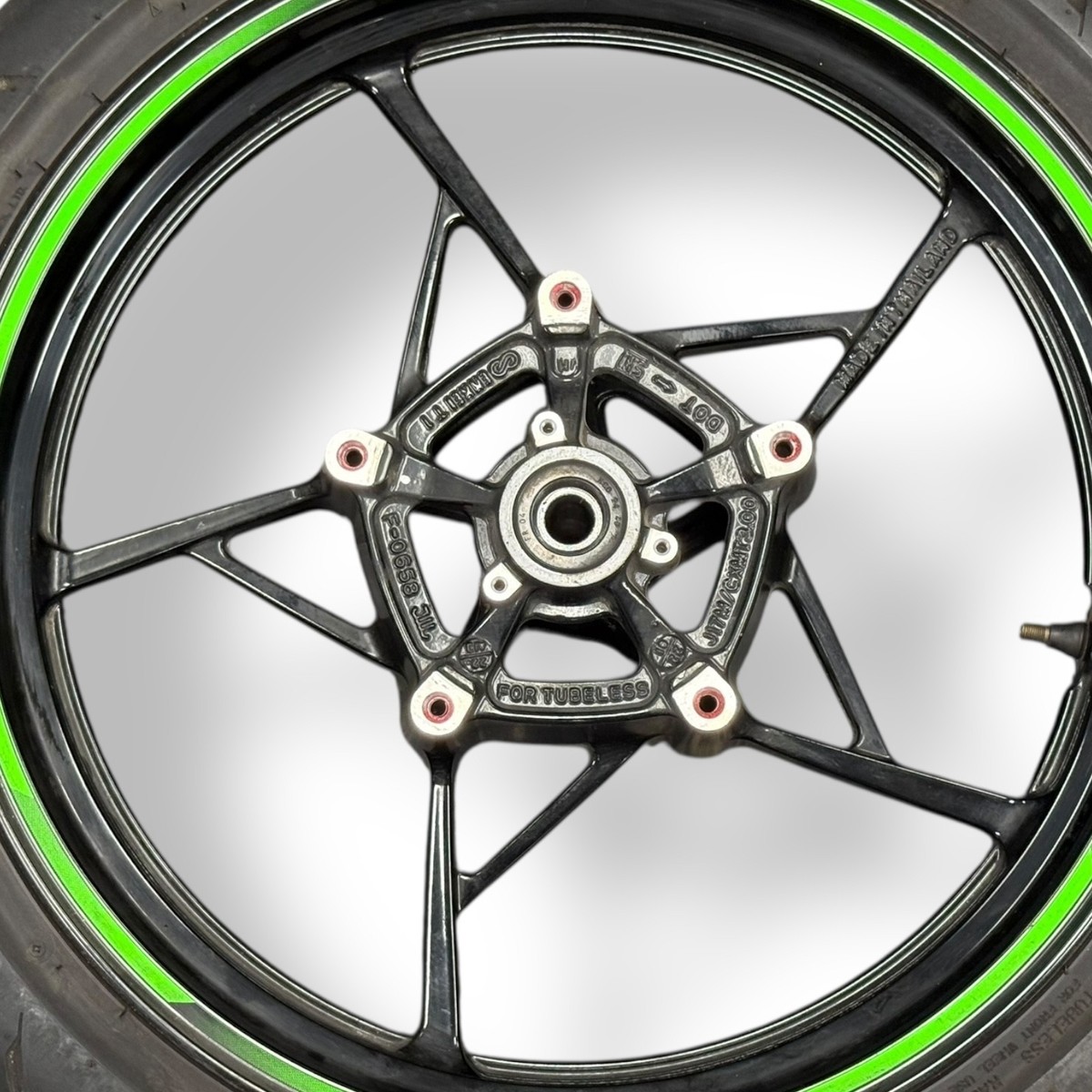 2018-2025 Kawasaki Ninja 400 500 Z400 Z500 Front Wheel Rim Tire