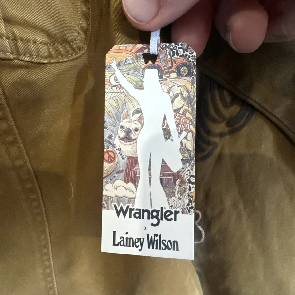 Chaqueta utilitaria bordada mediana para mujer Wrangler x Lainey Wilson nueva con etiquetas marrón Foto 2 de 4