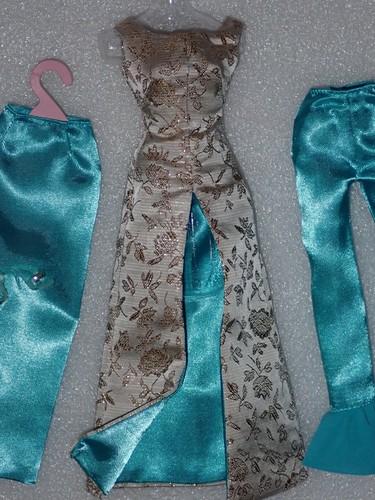 Barbie Evening Gala Repro / Reproduction Fashion Only ~ Newly Unboxed - Picture 4 of 12