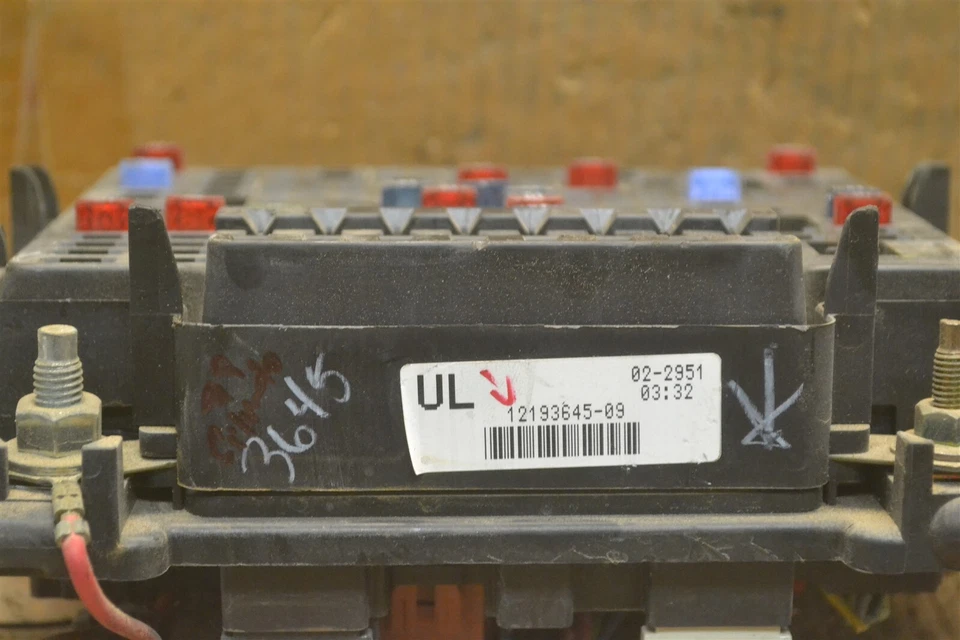 Chevrolet Tahoe 1999-2002 unidad de relé de caja de fusibles módulo 1219364509 851-12B7 Foto 2 de 4