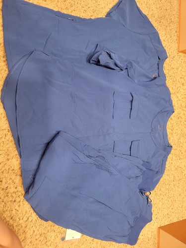 Jaanuu Scrub Set