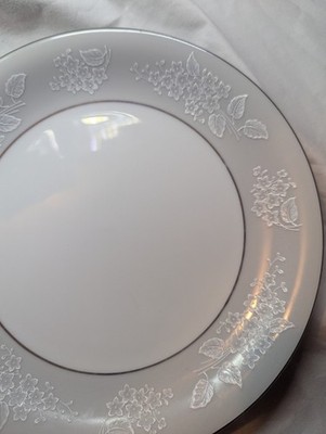 Noritake 5590 Graywood Gray Floral Set of 2 Salad Plates 8'' Japan Platinum Trim