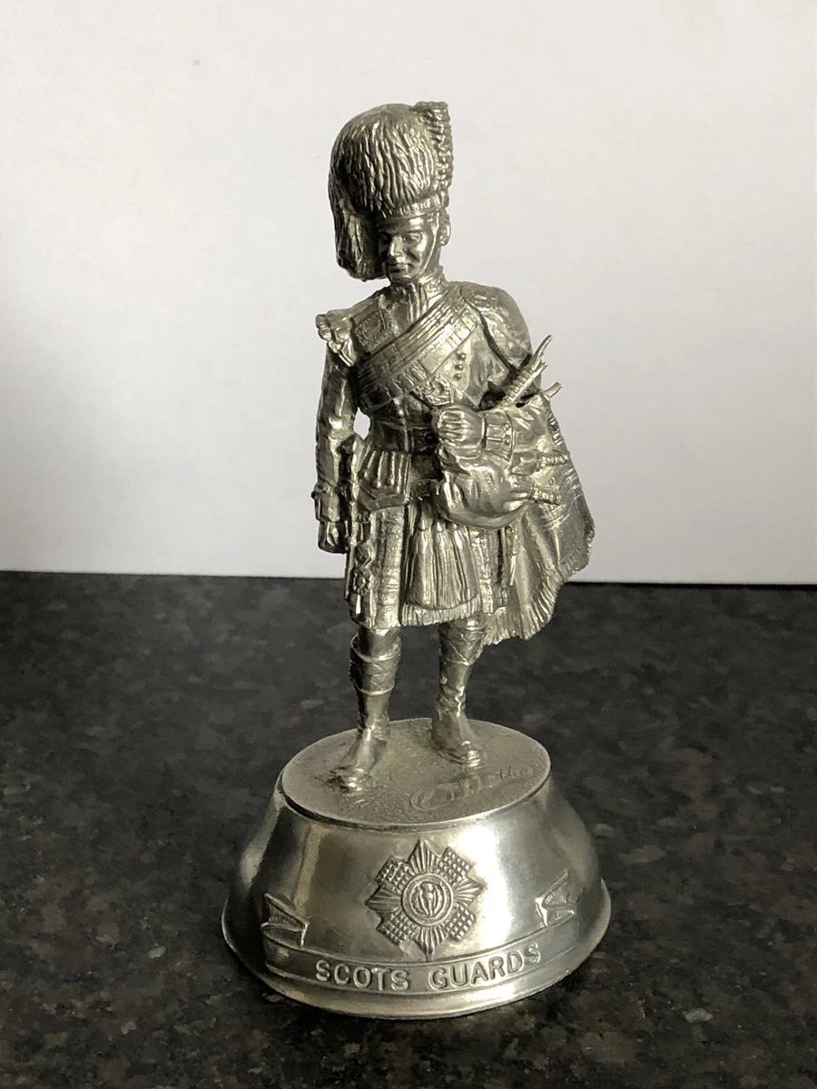 PLOMB FIGURINES D'ARTISTES Sur Base Metal Modeles-Officier Des Voltigeurs EUR 12,00 - FR