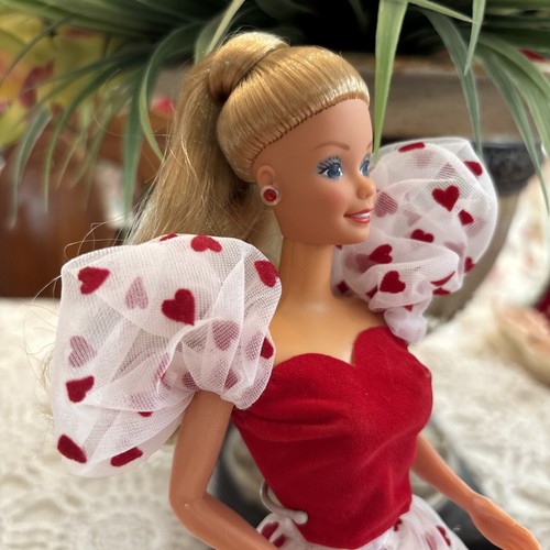 VTG Barbie Loving You Doll Dressed 2 Piece Top & Skirt 1983 Flocked red Hearts - Picture 4 of 19