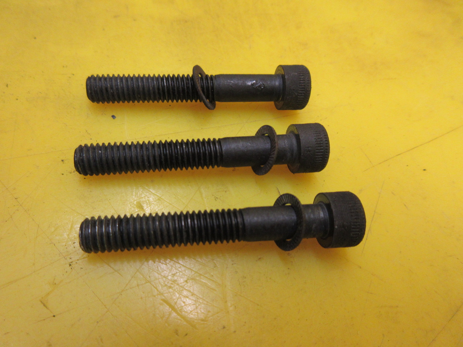 01 SKIDOO ZX MXZ 800 TRA PRIMARY CLUTCH CENTER SPRING CAP BOLT SET
