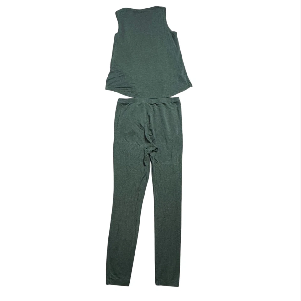 Mono CABI Simple Playful Jersey Tejido Verde Mujer Mediano Foto 2 de 4