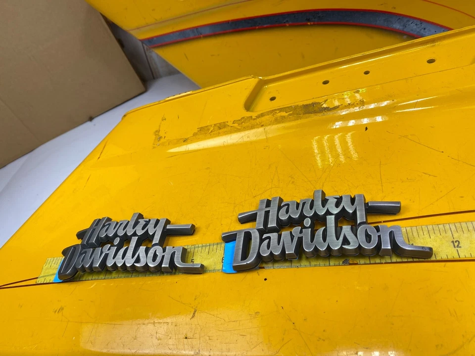 HD Genuine NOS Harley Dyna Softail Sportster Gas Fuel Tank Emblems Set OEM - Image 4 of 4