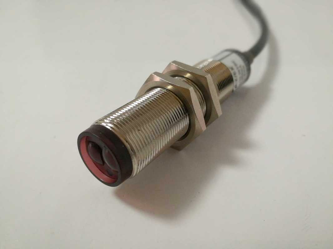 GW18HFHNDL Sensor photoelectric switch for textile machinery parts eBay
