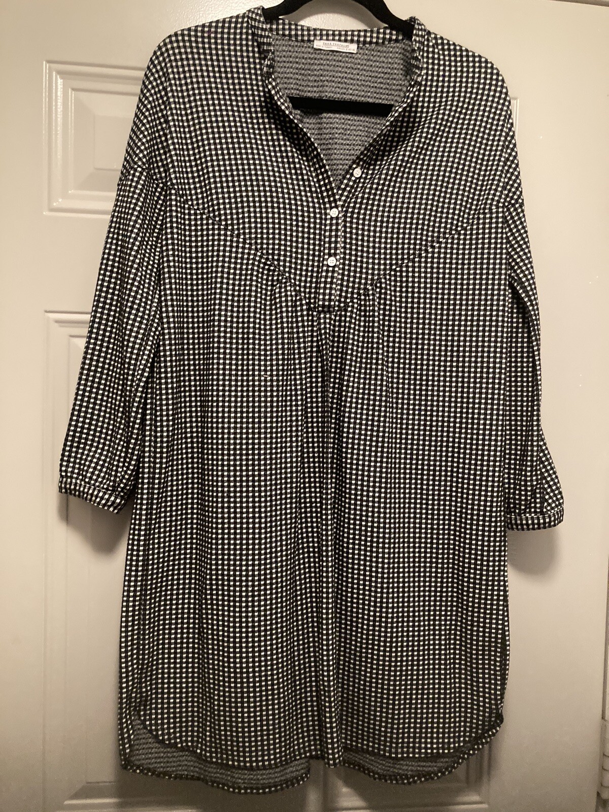 Zara Trafaluc | Solid & Striped Button in Gingham… - image 4