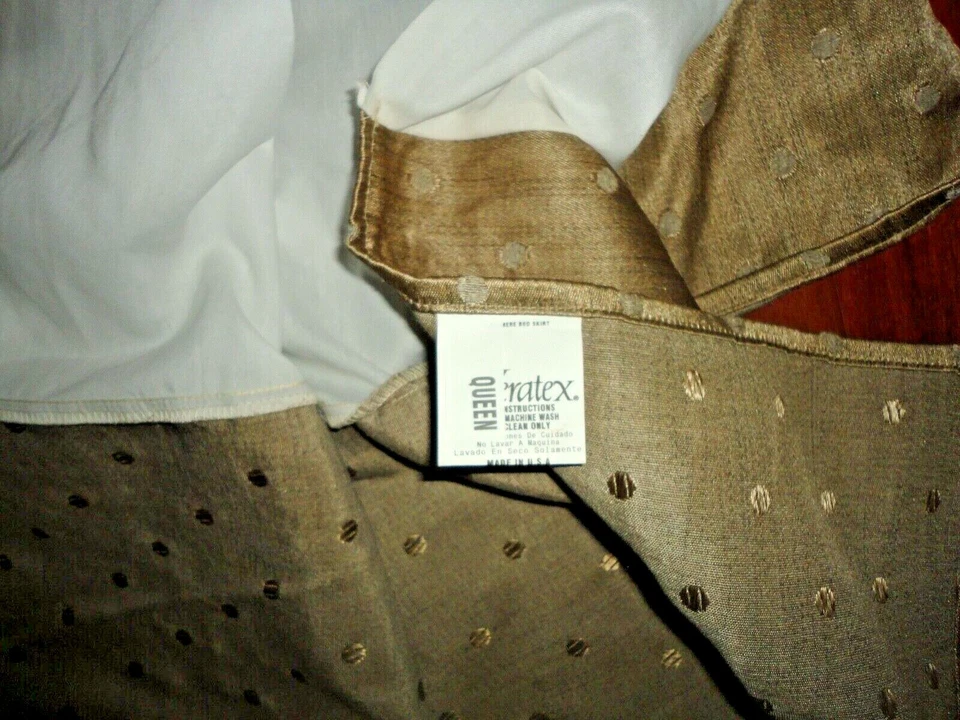 FALDA DE CAMA VERATEX CACHEMIR BRONCE CLARO Y LUNARES QUEEN 14" ESQUINA DIVIDIDA CAÍDA  Foto 4 de 4