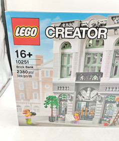 LEGO 10251 Brick Bank MISB NEW Sealed Creator Modular Building 10182 10211
