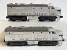 LIONEL PAIR OF 2023 UNION PACIFIC SILVER GRAY TOP ALCO LOCOMOTIVES 1951 — photo 4