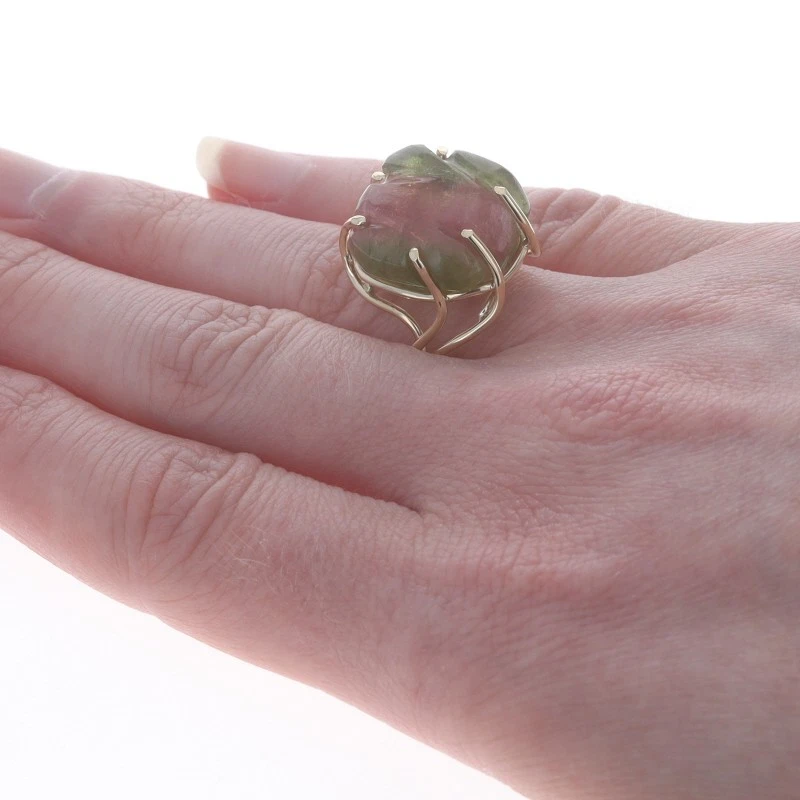 Anillo de derivación solitario de cóctel turmalina sandía de oro amarillo - tallado en 14 k Foto 4 de 4