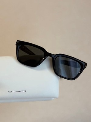 Gentle Monster Hovo 01 Black Sunglasses for Men Women UV