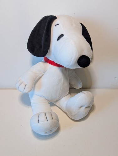 Snoopy Plush 12” Peanuts Charlie Brown Dog Stuffed Animal 2019 B12