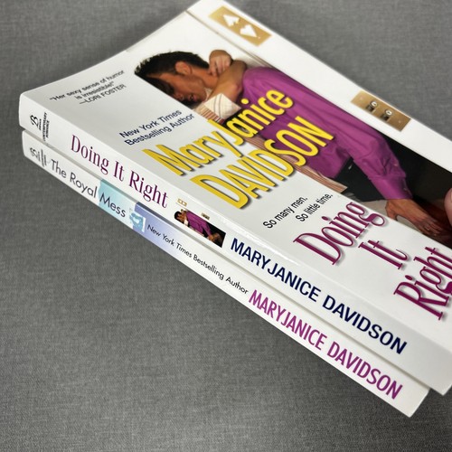MaryJanice Davidson 2 Trade Paperback Book Lot Doing It Right & The Royal Mess - Picture 3 of 8