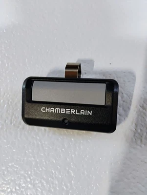 LIFTMASTER Chamberlain One Button Garage Door Remote Model 950ESTD MC