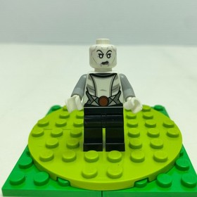 LEGO Star Wars Asajj Ventress Minifigure sw0615 White Torso Clone Wars 75087