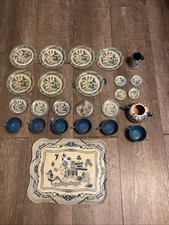 Blue Willow Child  s Metal Lithograph Tea Set 25 Pcs.