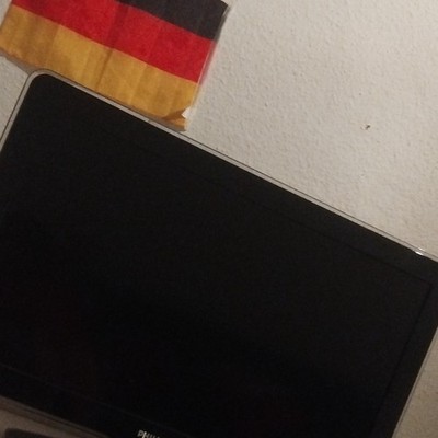 Philips 37'' LCD Fernseher 720p HD HDMI Modell 37PFL5603D/10 Schwarz
