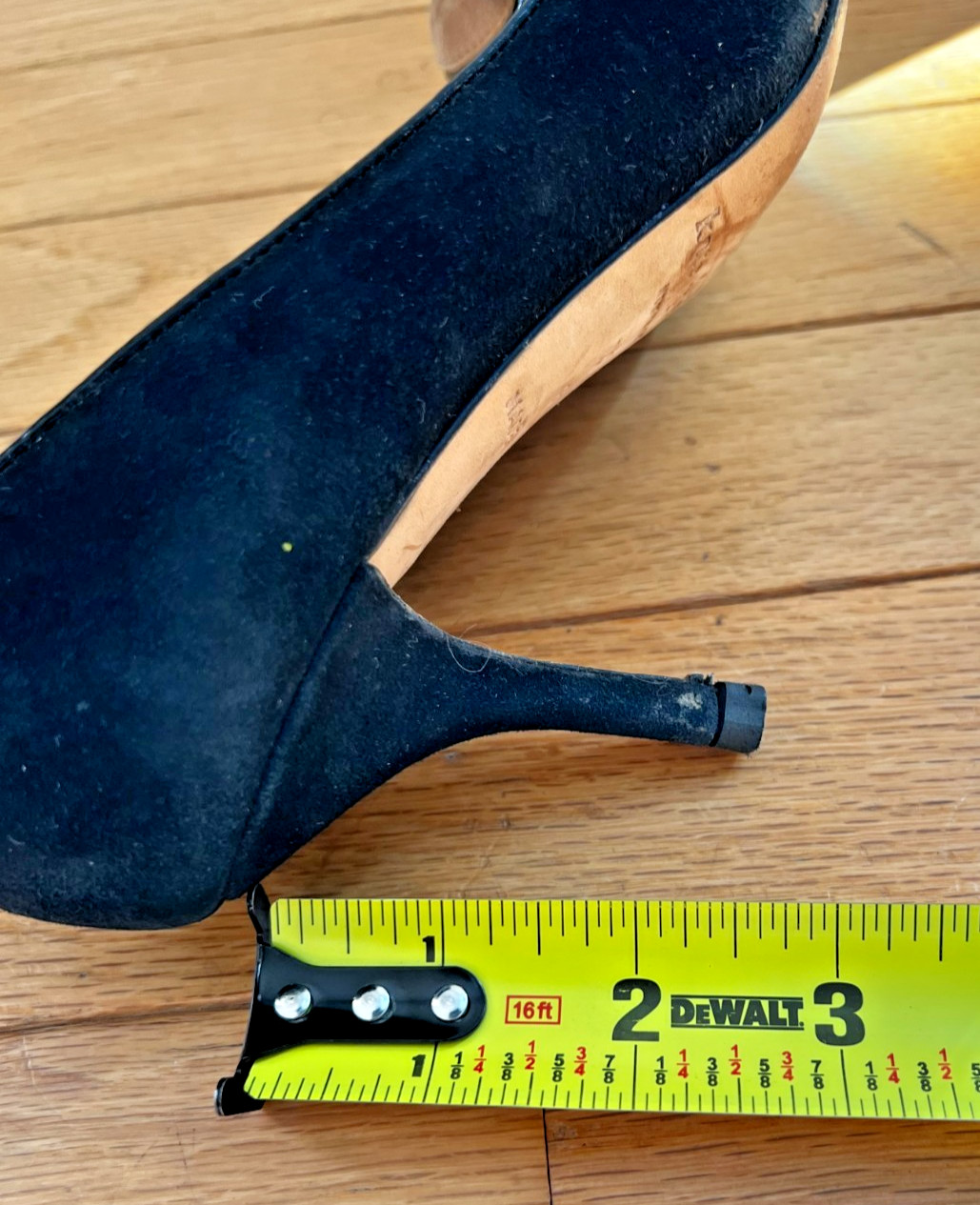 Black Suede Kate Spade New York Flower Pumps,Made in Italy Classic Chic, Sz 7.5 thumbnail 18