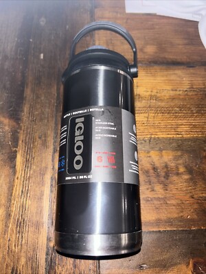 Igloo 36 oz Insulated Water Bottle Black Carbonite NWT New Cooler