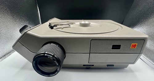 WORKING Kodak Ektagraphic III E Plus Slide Projector with Zoom Lens - Picture 13 of 18