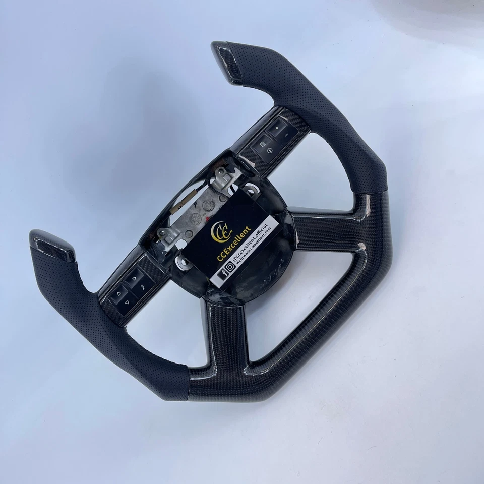 For 05-10 Dodge Charger/Challenger/Chrysler 300 real carbon fiber steering wheel - Image 3 of 4