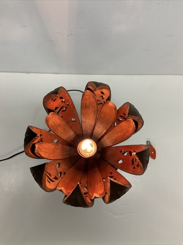 Vintage Hand Carved Lotus Flower Lamp  Mid Century Lamp With Extra Bulb. - Picture 23 of 24