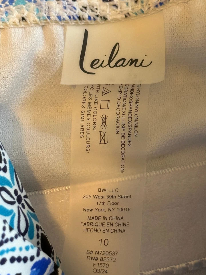 BAÑADOR MUJER LEILANI DE UNA PIEZA. TALLA: 10 CORREAS AJUSTABLES GEOMÉTRICAS Foto 2 de 4