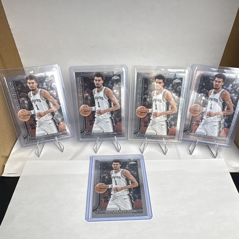 Topps Chrome Victor Wembanyama Spurs #221 2024-25 5-Card Lot NBA