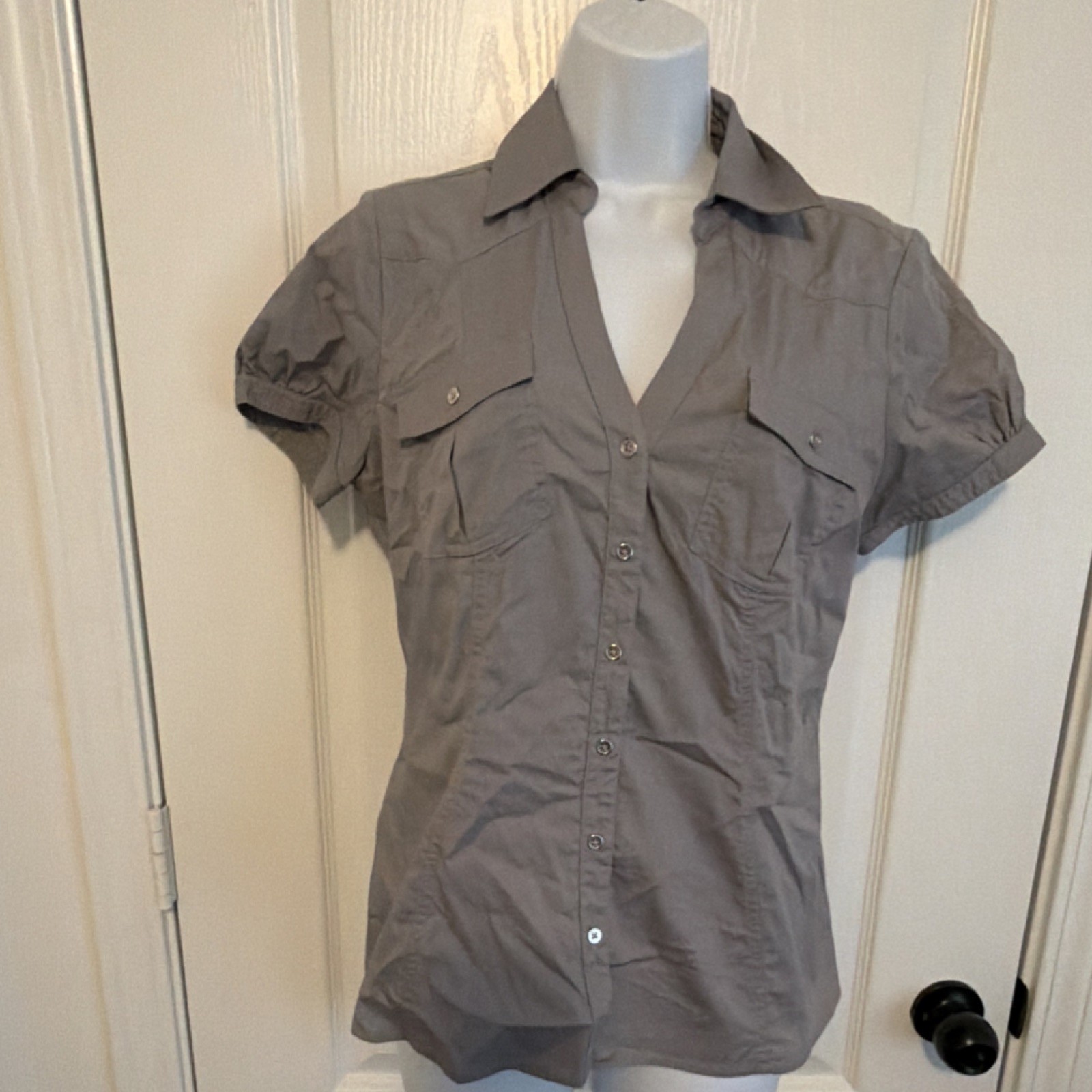 Express Essential Stretch Button-Down Gray Short … - image 1