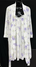 Lauren Ralph Lauren Size M Lavender Floral Robe/Nightgown Set W/Pockets Women