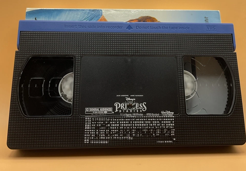 The Princess Diaries VHS 2001 Disney Slip Case Anne Hathaway Misprint Tape Label - Image 3 of 4